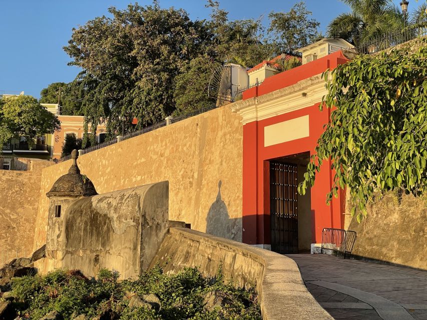 San Juan: Old Town Sunset Walking Tour - Why a sunset walk works so well in Old San Juan