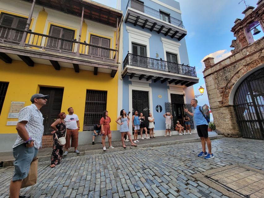 San Juan: Old Town Sunset Walking Tour - Santo Cristo Chapel and a local urban legend