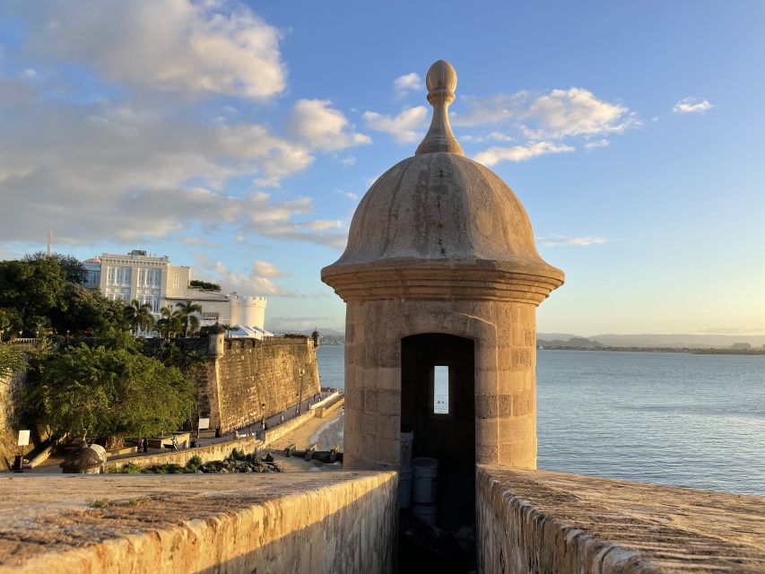 San Juan: Old Town Sunset Walking Tour - Plaza Colón: beginning with San Juan’s public life
