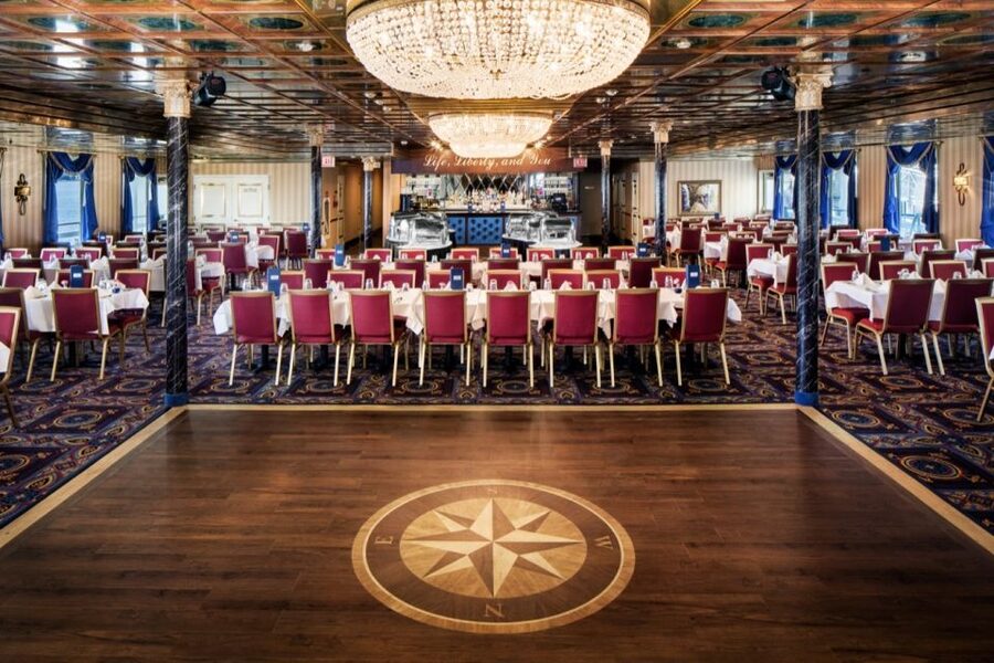 Savannah: Buffet Dinner Cruise with Live Entertainment - Practical tips for a smoother night