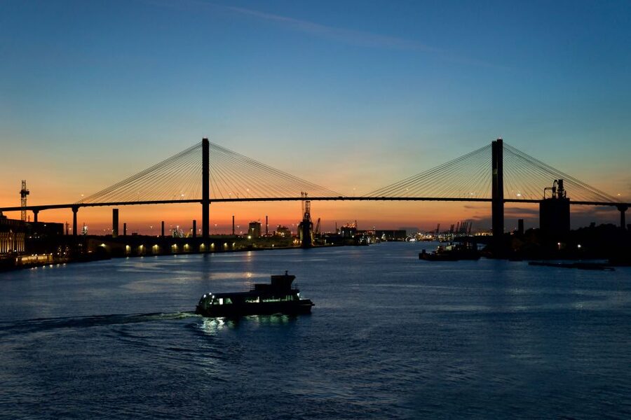 Savannah: Buffet Dinner Cruise with Live Entertainment - Service and the feel of the boat