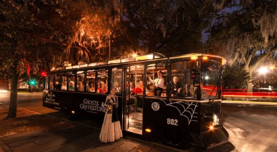 Savannah: Ghosts and Gravestones Tour with Low House Entry - What $39 Gets You