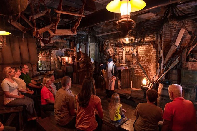 Savannah Ghosts & Gravestones Trolley Tour - Who will enjoy this most?