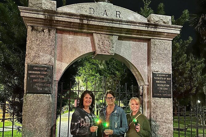 Savannah Ghostwalker Tour and Ghost Hunt - Savannah after dark, with history in the lead