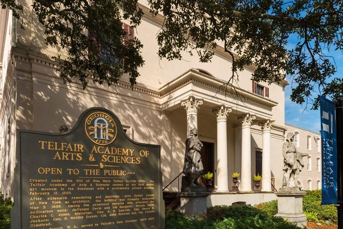 Savannah Hop-On Hop-Off Trolley Tour - City Market and the western historic district