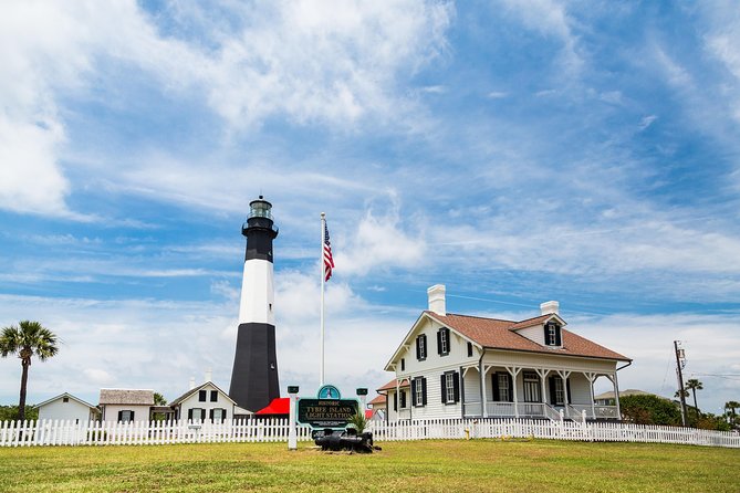 Savannah to Tybee Island with Dolphin Cruise - Who will enjoy this Tybee Island tour?