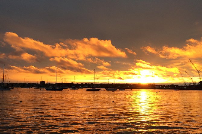 Schooner Fame Sailing Tour - The cannon, snacks, and the social side