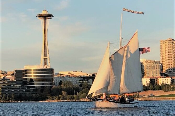 Seattle Sailing Harbor Tour - The first view: Seattle’s waterfront from the ship