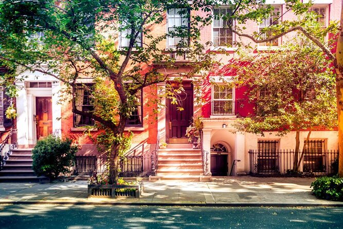 Sex and the City Hotspots Bus Tour NYC - What the 3.5-hour Sex and the City route is really like