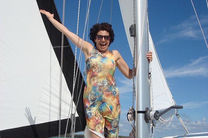 Sightseeing and Sunset Catamaran Sailing Excursion - What the crew adds to the outing