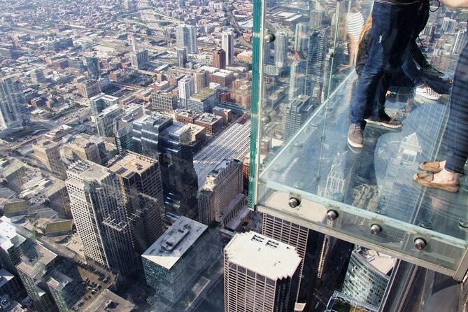 Skydeck - Willis Tower Admission - The elevator ride to floor 103