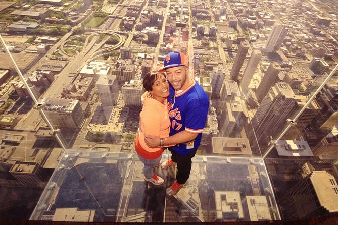 Skydeck - Willis Tower Admission - Pick your time around the view you want