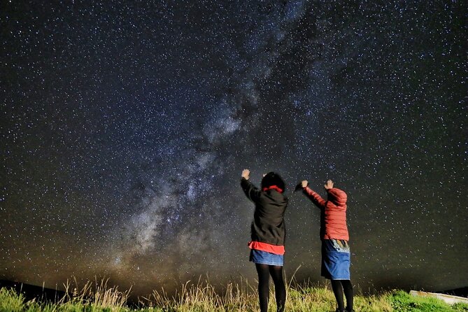 Small Group Big Island Twilight Volcano and Stargazing Tour - Punaluʻu Bake Shop and the black sand coast