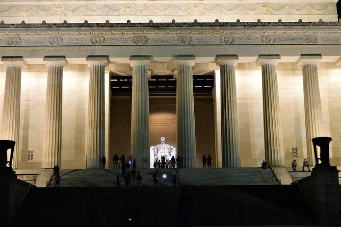 Small Group National Mall Night Tour with 10 Top Attractions - Standing before Lincoln after sunset