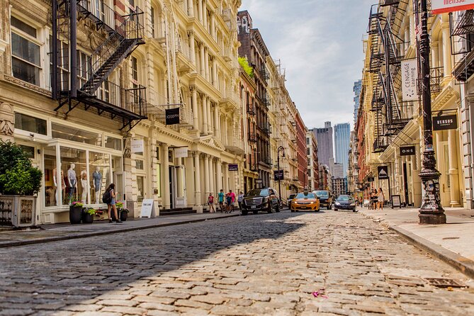 SoHo, Little Italy, and Chinatown NYC Guided Walking Tour - Starting at City Hall with the Woolworth Building