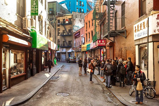 SoHo, Little Italy, and Chinatown Walking Tour in New York - Key points at a glance