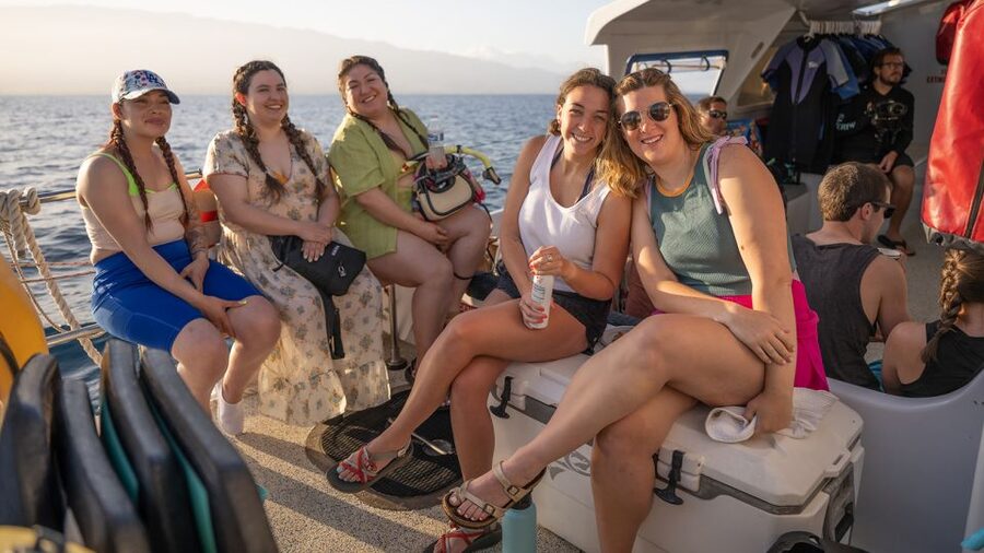 South Maui: Molokini & Turtle Town Snorkeling Tour with Meal - What the $159 price really covers