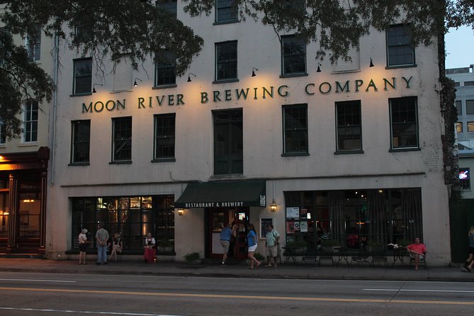 Spooky Savannah Haunted Pub Crawl - What happens inside the four pubs