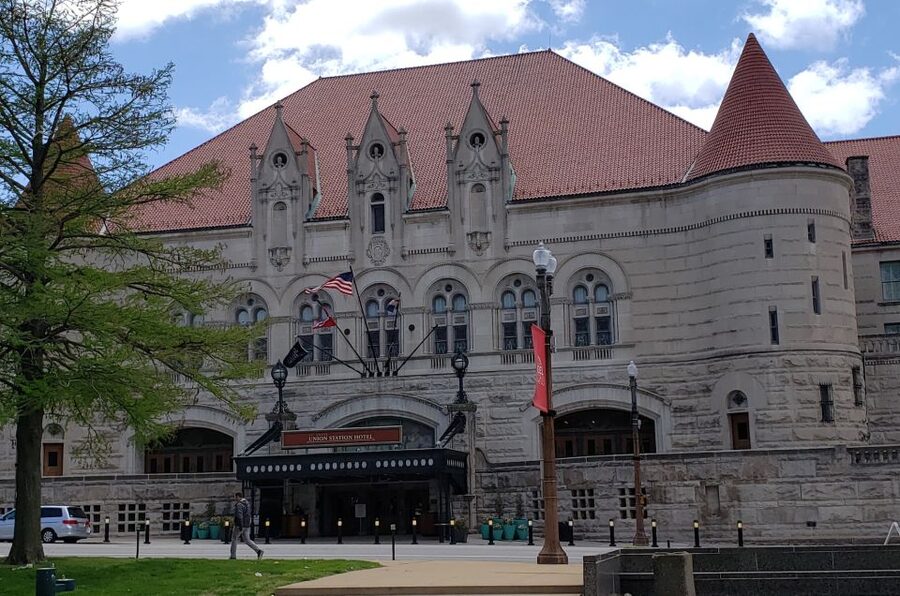 St Louis: 75-Minute City Trolley Tour - Key points at a glance
