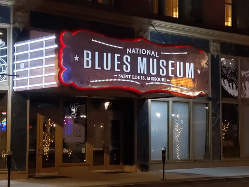 St Louis: 75-Minute City Trolley Tour - Forest Park, museums, and the former World’s Fair site