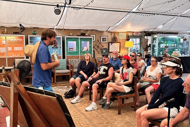 St. Petersburg Jungle Prada Site History Tour - Who will enjoy this tour most