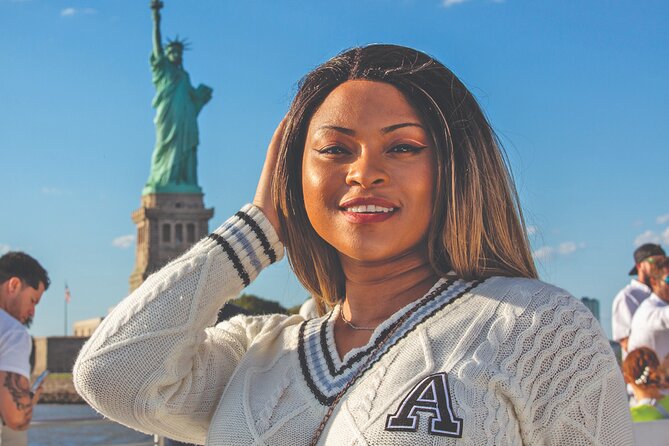 Statue of Liberty & NYC Skyline Cruise - Freedom Liberty Tour - The Brooklyn Bridge is the route’s architectural highlight