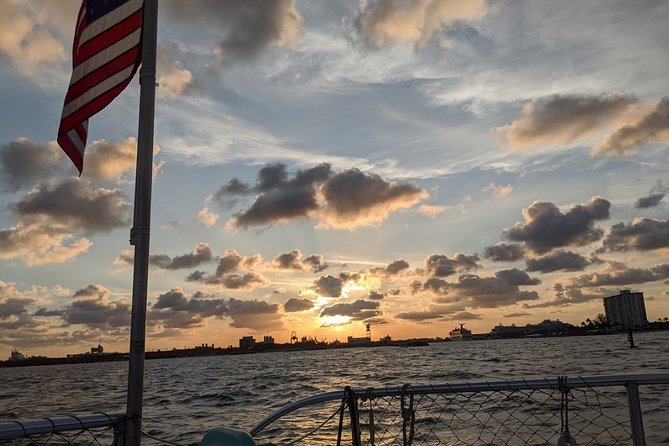 Sunset Catamaran Cruise in Ft. Lauderdale - When the sails rise on the Atlantic