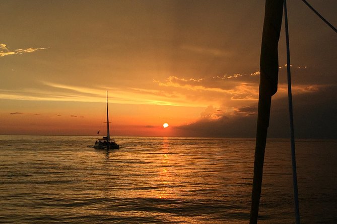 Sunset Dolphin Sail Aboard the Footloose Catamaran - Boarding The Footloose At Bayside