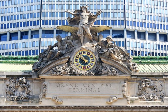 Superheroes in New York Walking Tour - Park Avenue and the birthplace of comic publishing