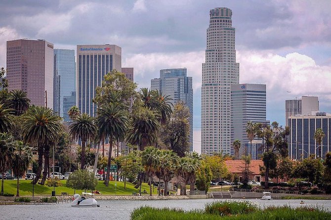 Swan Boat Rental in Echo Park - Picking a daytime or nighttime departure
