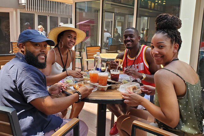 Taste the Vegas Strip: A Local’s Food Tour Experience - A quiet pause at the Flamingo Wildlife Habitat