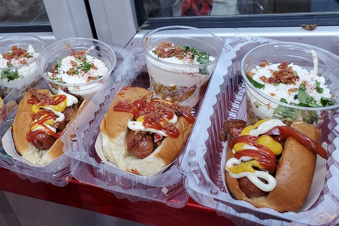 Taste the Vegas Strip: A Local’s Food Tour Experience - Ending with food at the LINQ Promenade