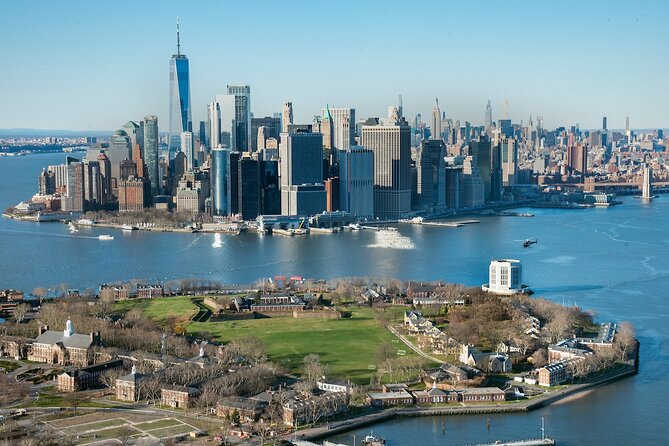 The Big Apple Helicopter Tour of New York City - Central Park and the Upper West Side