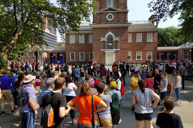 The Constitutional Walking Tour of Philadelphia - Congress Hall, Old City Hall, and The Signer