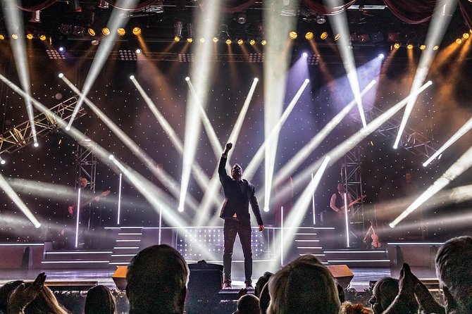 The Haygoods: Branson's Most Popular Show - The second half: bigger effects and family showmanship