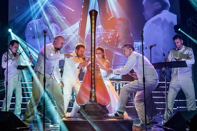 The Haygoods: Branson's Most Popular Show - The first half: instruments, songs, and constant motion