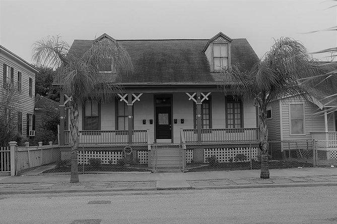The Historic Galveston Ghost Tour - 2213 Avenue K and Galveston’s darker crimes