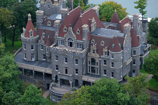 The Ultimate Heart of 1000 Islands Sightseeing Boat Tour - Wellesley Island and the international border