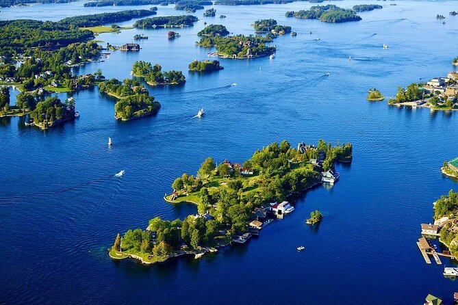 The Ultimate Heart of 1000 Islands Sightseeing Boat Tour - Millionaires Row and the Gilded Age cottages