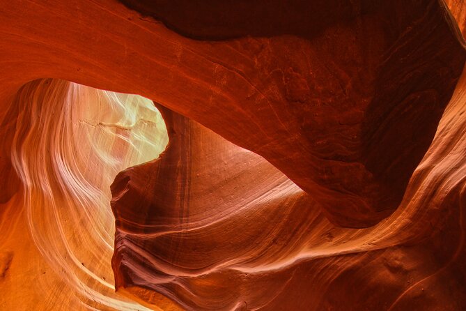 Upper Antelope Canyon Tour-AACT - The best time for sunlight beams