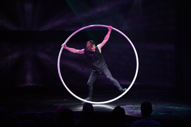 V - The Ultimate Variety Show at Planet Hollywood Resort and Casino - Seating: close action, but comfort varies