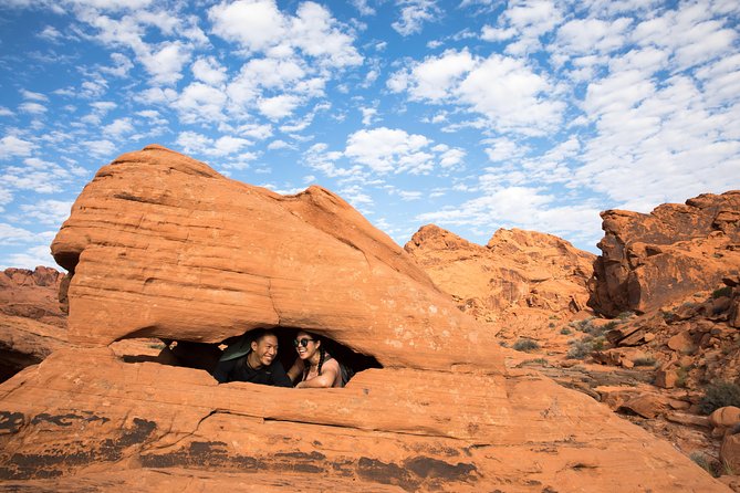 Valley of Fire Guided Hike from Las Vegas - The ride from Las Vegas to the red-rock park