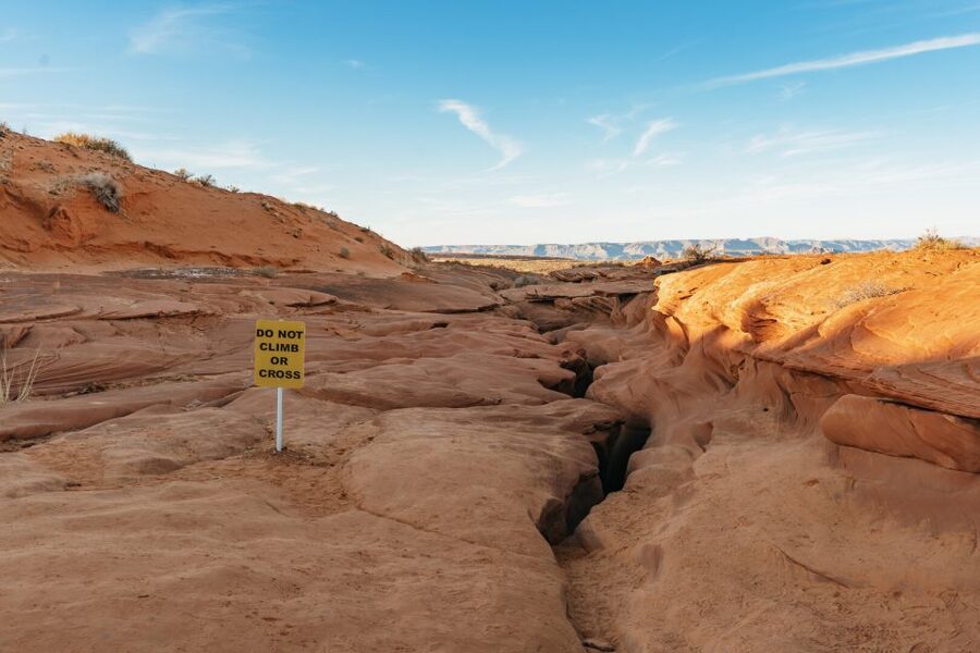 Vegas: Antelope Canyon & Horseshoe Bend Tour at Golden Hour - Lower Antelope Canyon: stairs, curves, and changing light
