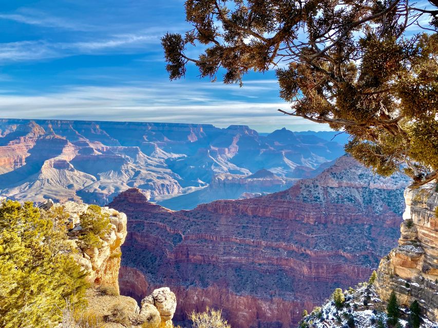 Vegas: Grand Canyon National Park South w/Lunch, Free WiFi - The guide adds context to the scenery