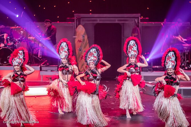 Waikiki Luau Buffet with Optional Rock-A-Hula Show Ticket - The meet-and-greet finish