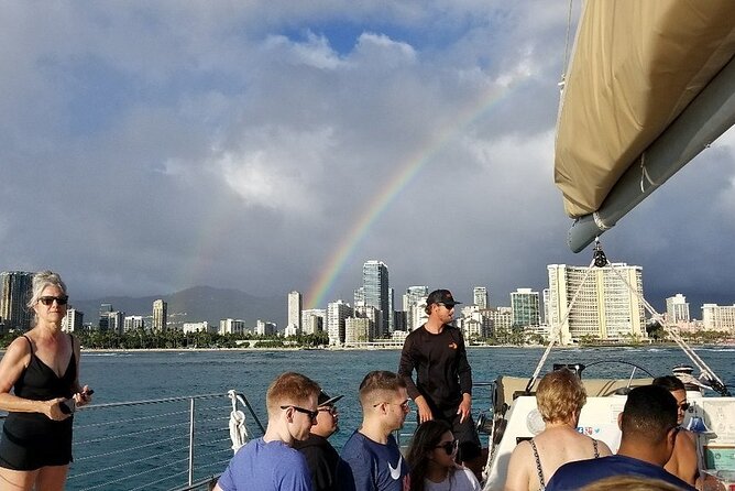 Waikiki Sunset Cocktail Sail with Open Bar - What the 90-minute sail feels like