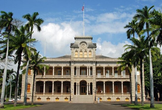 Waikiki Trolley Red Line Heroes & Legends Hop-on Hop-off Tour - What this Red Line tour actually gives you