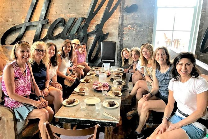 Walking Food & Drink Tour of Downtown Nashville - Four restaurant stops, one specialty stop, and a full lunch