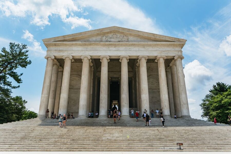 Washington DC Day Trip by Bus from New York City - The guides make the difference