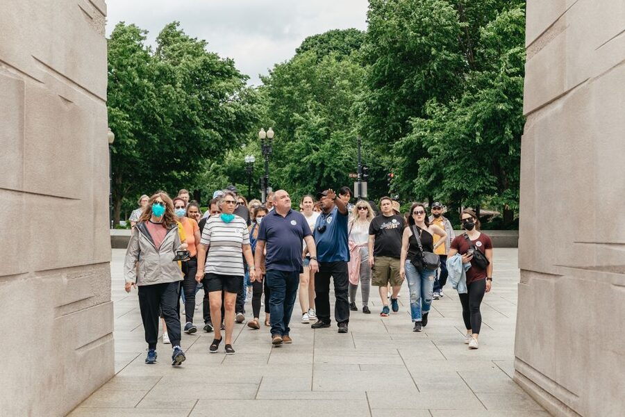 Washington, DC: Full-Day Tour with a Scenic River Cruise - The Tidal Basin and three presidential memorials